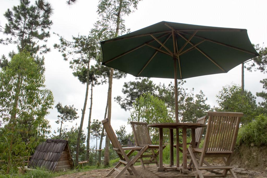 Papandayan Camping Ground Hotell Cileuleuy Eksteriør bilde